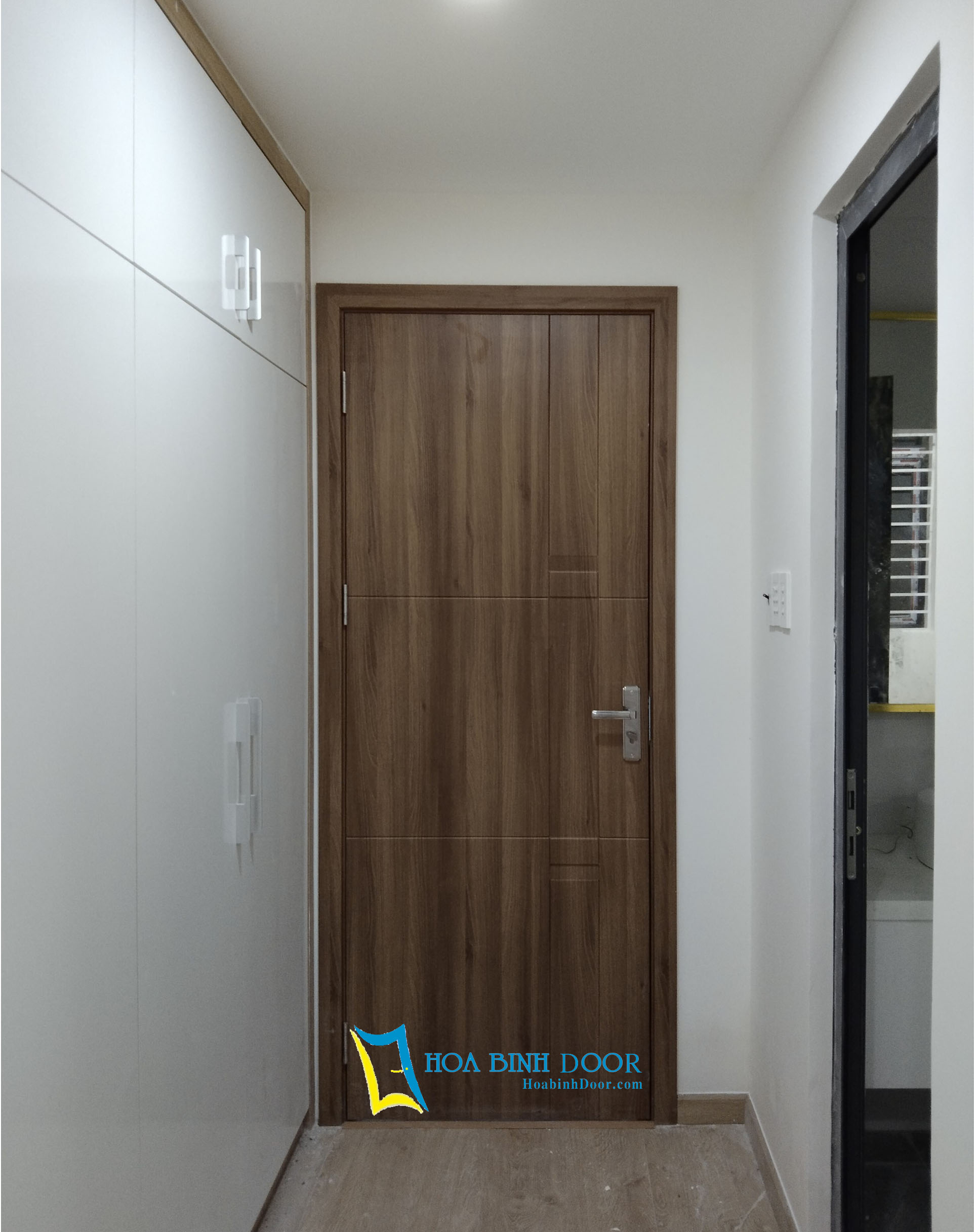 Mẫu cửa nhựa gỗ dành cho phòng ngủ giá rẻ