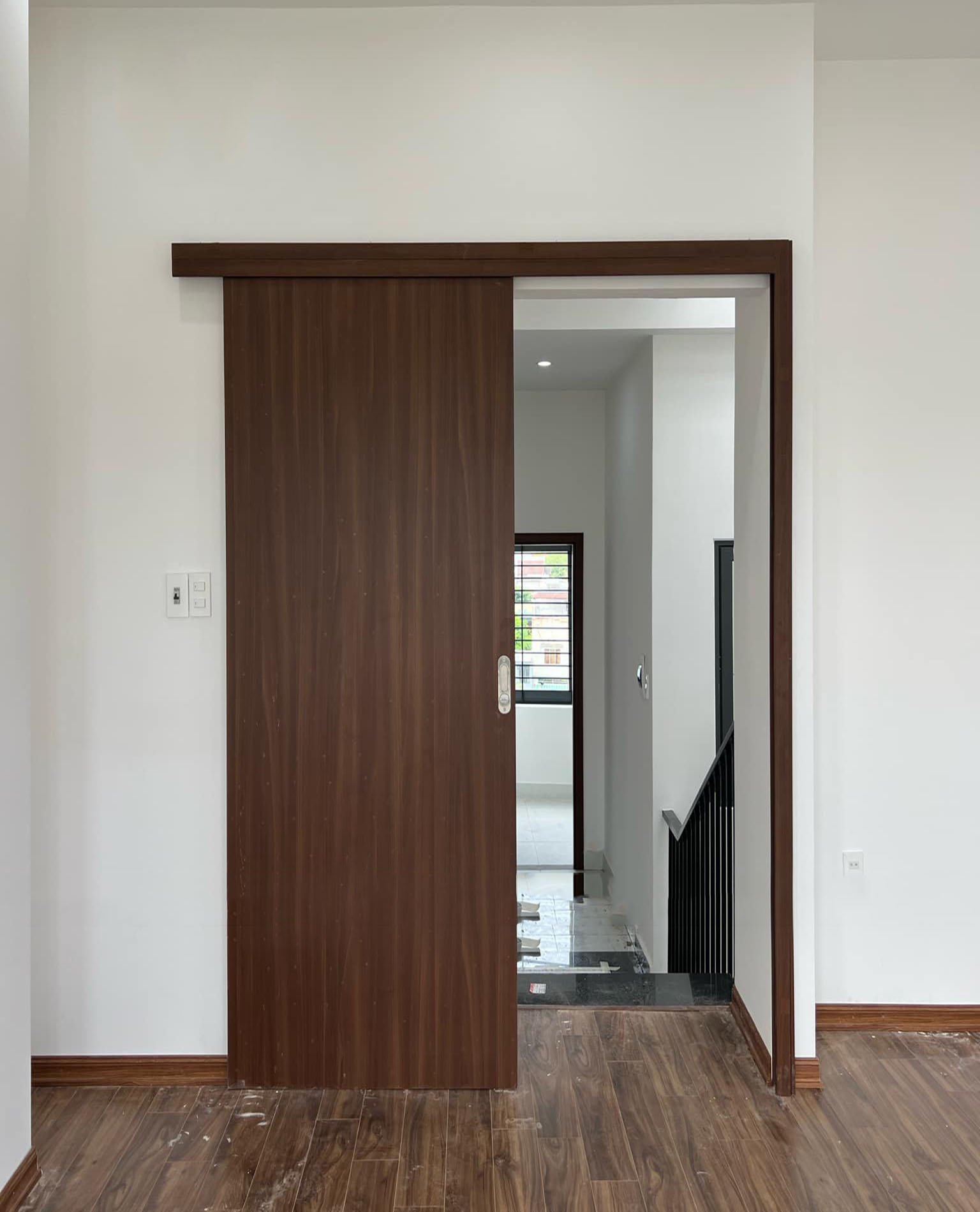 cửa nhựa giả gỗ mới nhất