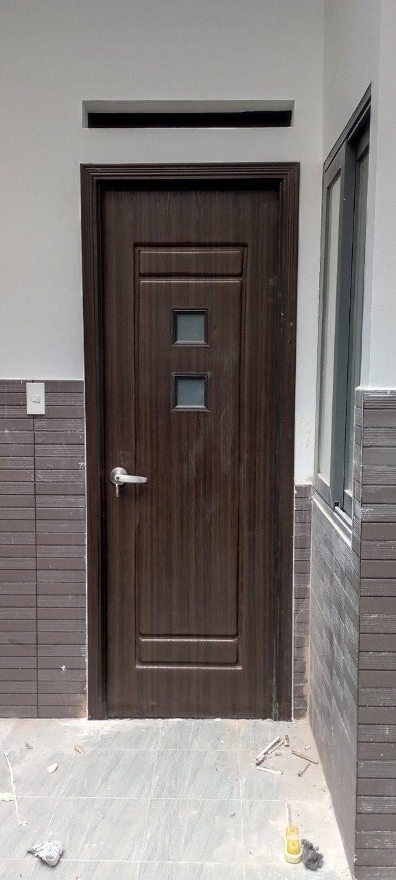 giá cửa nhựa đài loan