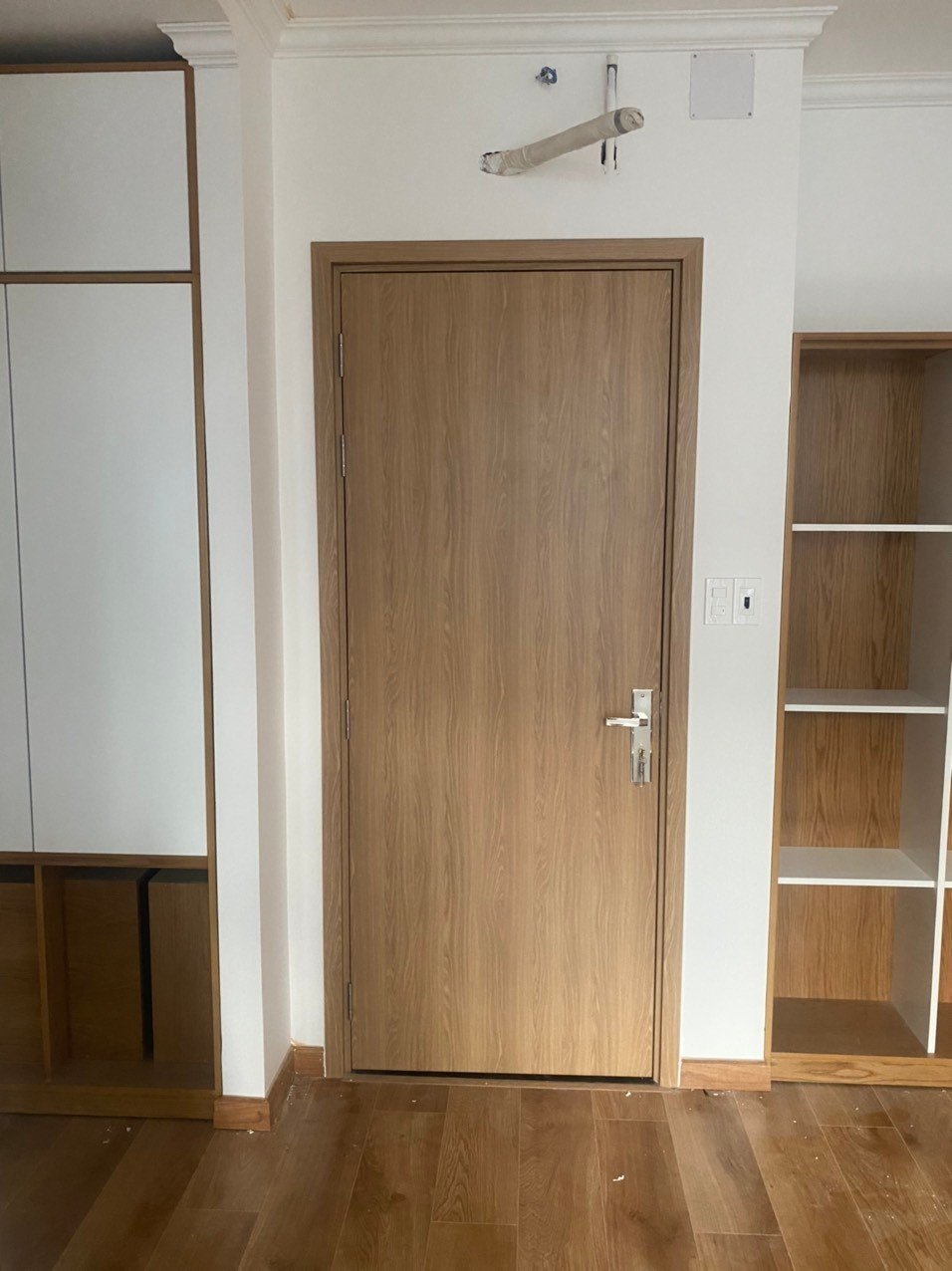 Cửa nhựa giá rẻ, chất lượng dùng làm phòng ngủ