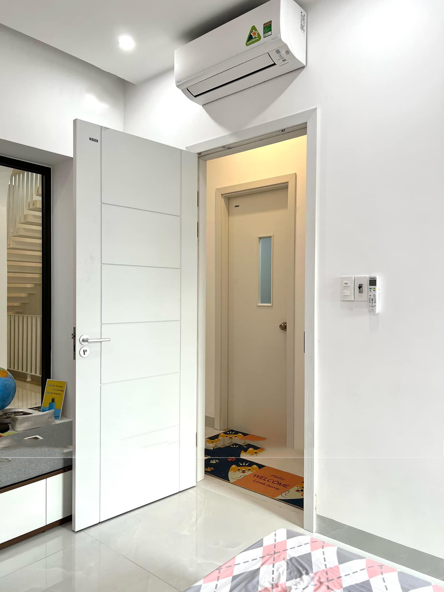 Cửa nhựa Kos- Hàn Quốc| Báo giá mới nhất 11/2023