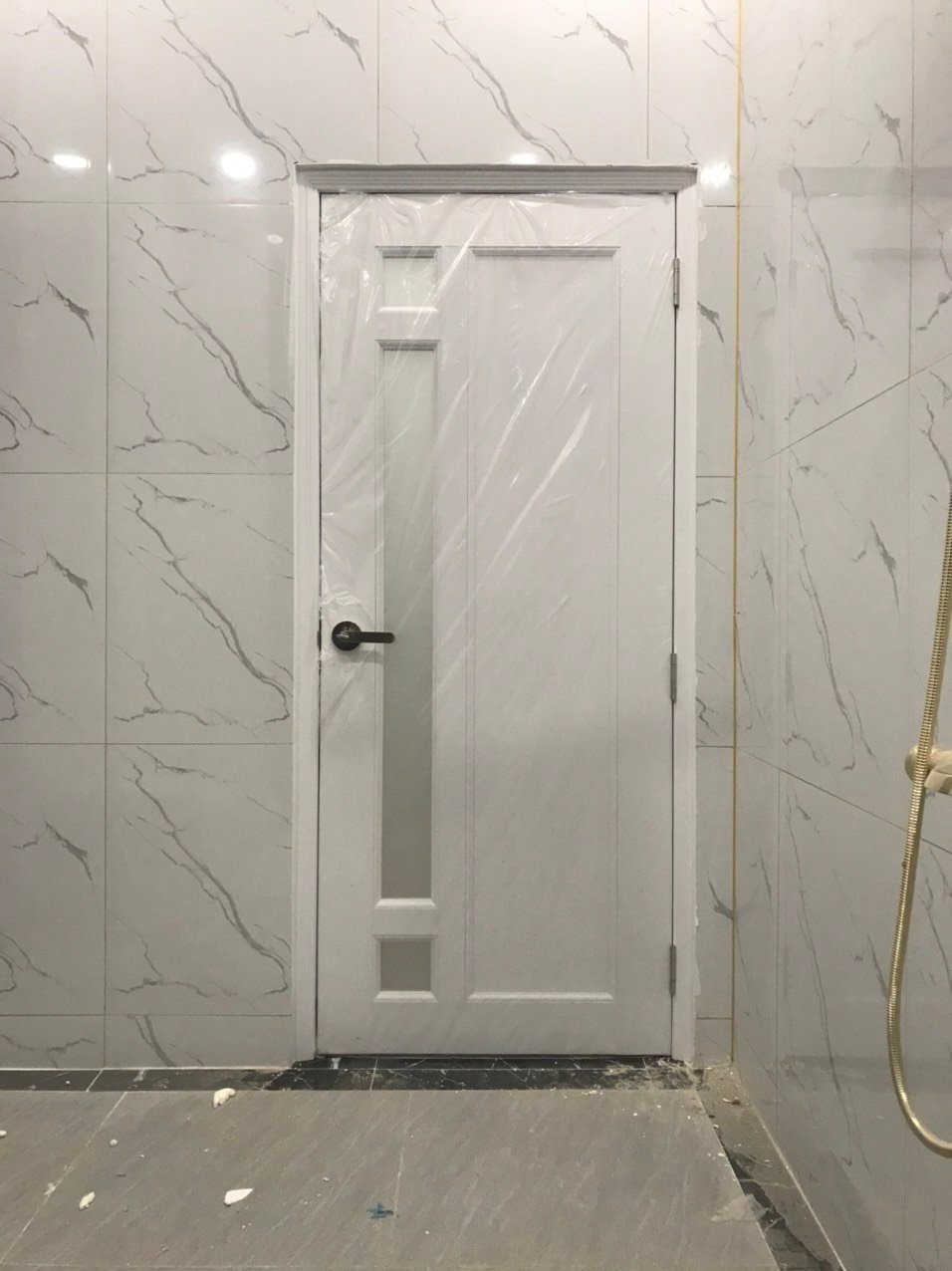 Cửa nhựa nhà vệ sinh giá xuất xưởng tại Thủ Đức