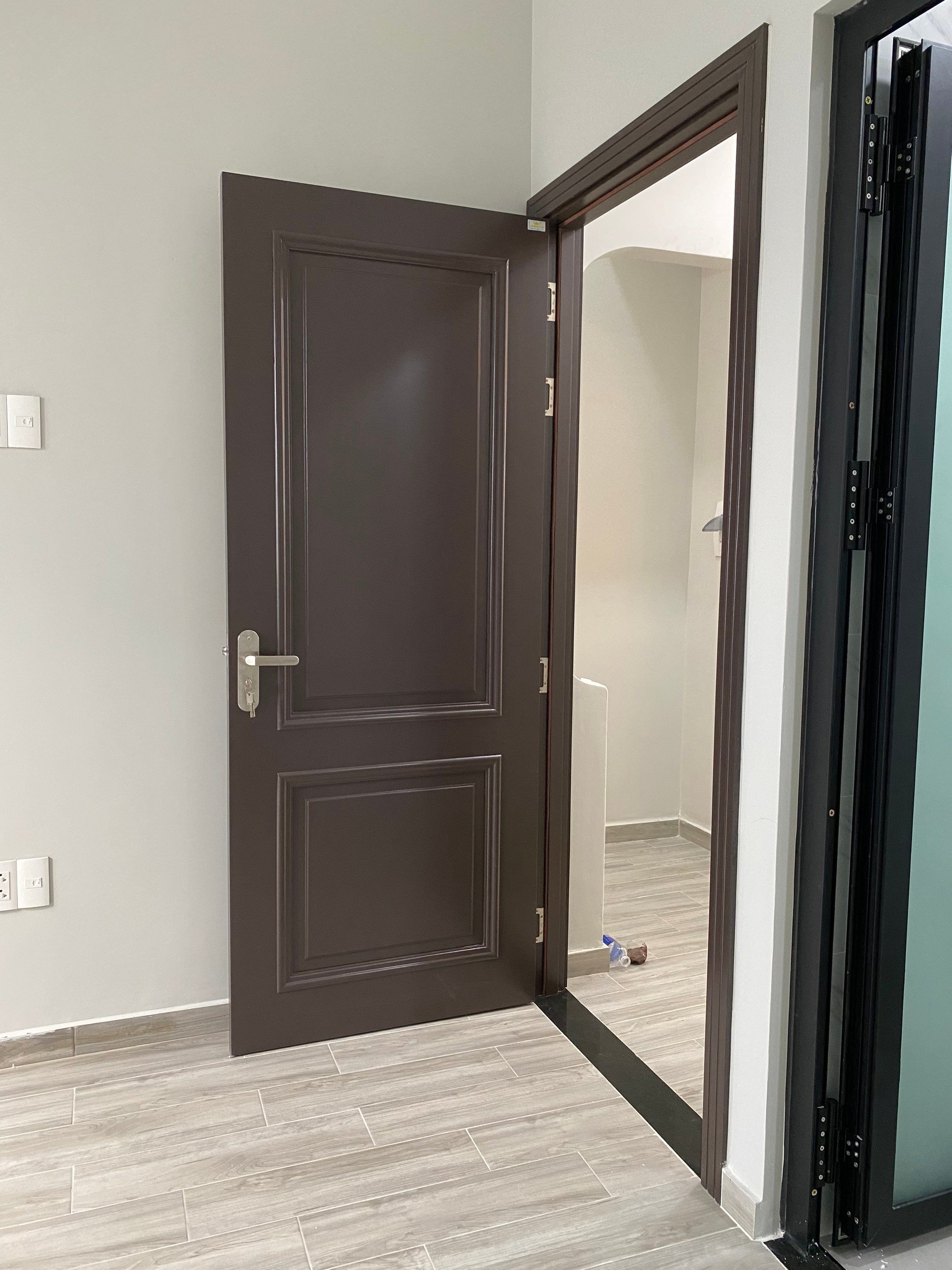 Cửa gỗ MDF bền đẹp- Cửa gỗ phòng ngủ giá tốt