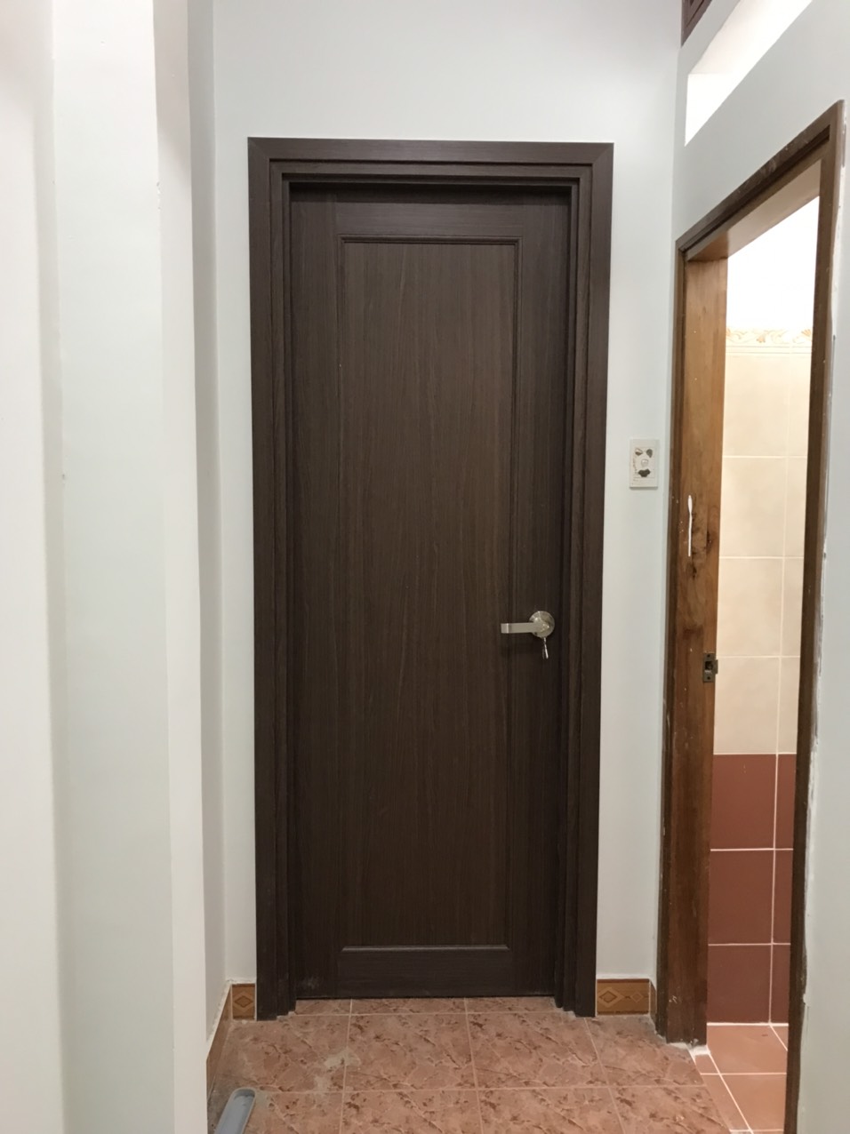 Cửa nhựa nhà vệ sinh giá xuất xưởng tại Thủ Đức