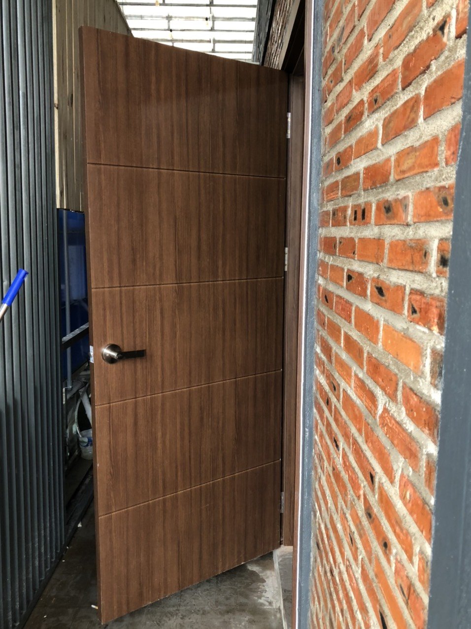 Cửa nhựa giả gỗ chống nước tốt| Cửa nhựa ABS